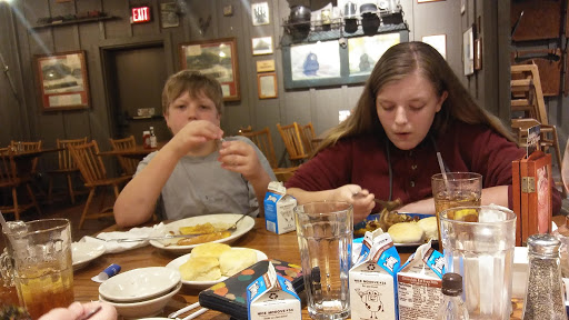 American Restaurant «Cracker Barrel Old Country Store», reviews and photos, 84 Adams Rd, Corbin, KY 40701, USA