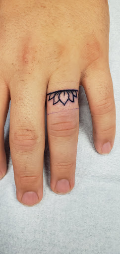 Tattoo Shop «Aces High Tattoo Lake Worth», reviews and photos, 407 S Dixie Hwy, Lake Worth, FL 33460, USA