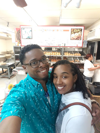 Donut Shop «Shipley Do-Nuts», reviews and photos, 501 E Abram St, Arlington, TX 76010, USA