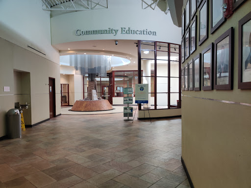 Gym «RWJ Fitness & Wellness Center», reviews and photos, 3100 Quakerbridge Rd, Hamilton Township, NJ 08619, USA