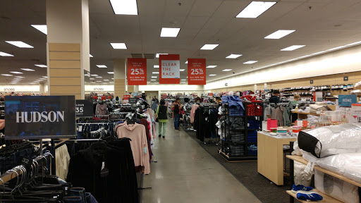 Department Store «Nordstrom Rack Burbank Empire Center», reviews and photos, 1601 N Victory Pl, Burbank, CA 91502, USA