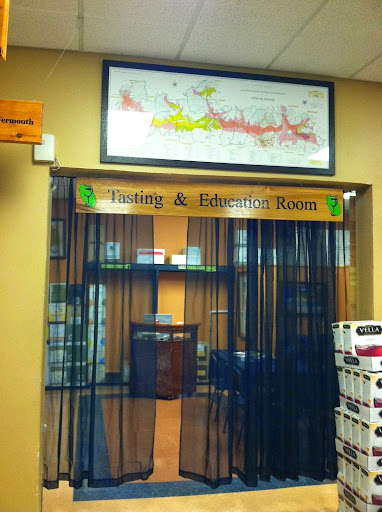 Wine Store «Gates Circle Wine and Liquor», reviews and photos, 1430 Delaware Ave, Buffalo, NY 14209, USA