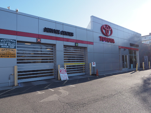 Auto Body Shop «DCH Toyota City Service Facility», reviews and photos, 700 Waverly Ave, Mamaroneck, NY 10543, USA