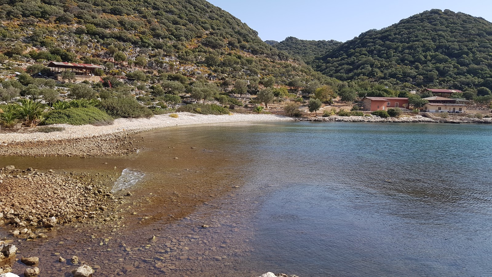 Zdjęcie Inonu bay beach II z mała zatoka