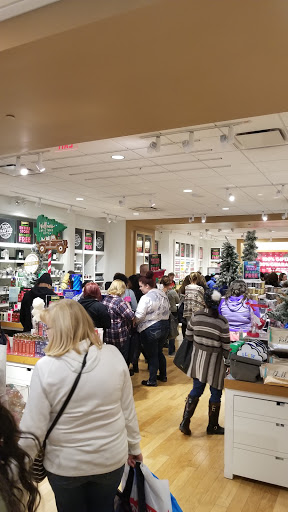 Shopping Mall «The Mall at Greece Ridge», reviews and photos, 271 Greece Ridge Center Dr, Rochester, NY 14626, USA