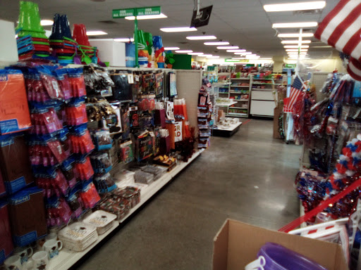 Dollar Store «Dollar Tree», reviews and photos, 399 E Broad St, Bridgeton, NJ 08302, USA
