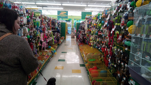 Pet Supply Store «Pet Supplies Plus», reviews and photos, 3820 Milan Rd, Sandusky, OH 44870, USA
