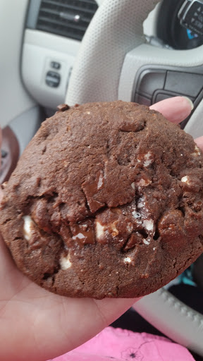 Cookie Shop «Insomnia Cookies», reviews and photos, 2905 Howard St, Kalamazoo, MI 49008, USA
