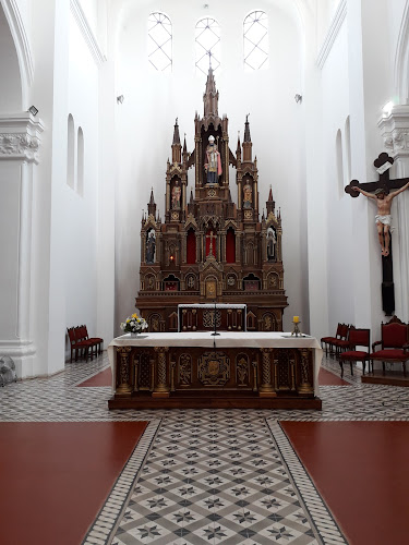 Opiniones de Iglesia de San Alfonso en Cauquenes - Iglesia
