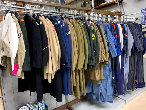 Sporting Goods Store «Andy & Bax Sporting Goods», reviews and photos, 324 SE Grand Ave, Portland, OR 97214, USA