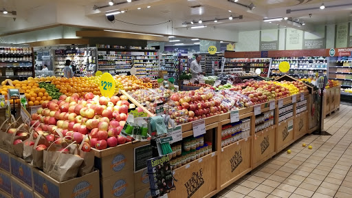 Grocery Store «Whole Foods Market», reviews and photos, 239 N Crescent Dr, Beverly Hills, CA 90210, USA