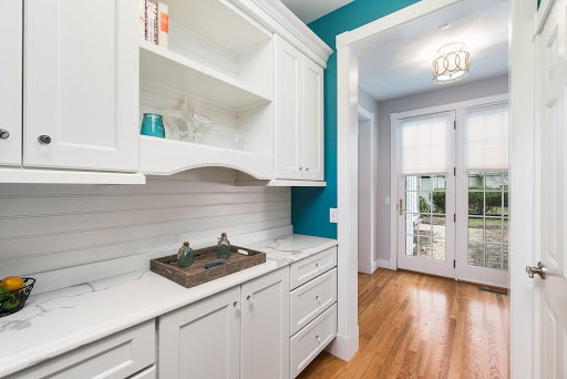 Plumbing Supply Store «Rhode Island Kitchen & Bath», reviews and photos, 139 Jefferson Blvd, Warwick, RI 02888, USA