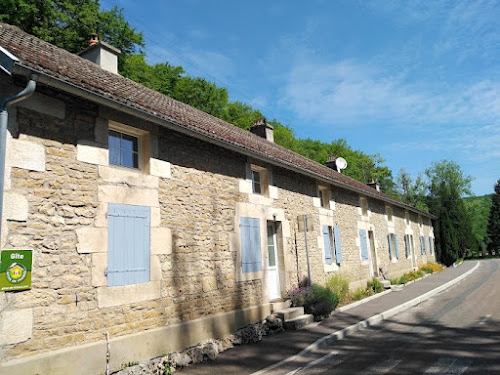 Les Gîtes du Hameau de la chouette 21400 AISEY SUR SEINE à Aisey-sur-Seine