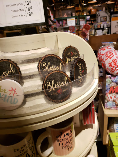 American Restaurant «Cracker Barrel Old Country Store», reviews and photos, 23030 Indian Creek Dr, Sterling, VA 20166, USA