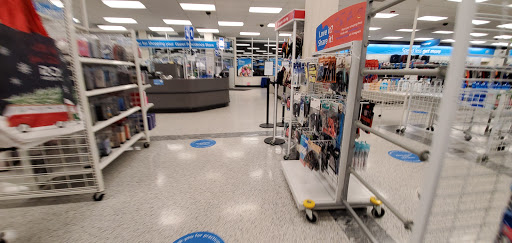 Clothing Store «Ross Dress for Less», reviews and photos, 1844 E Ridge Pike, Royersford, PA 19468, USA