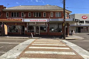 Beverly Hills barber salon image