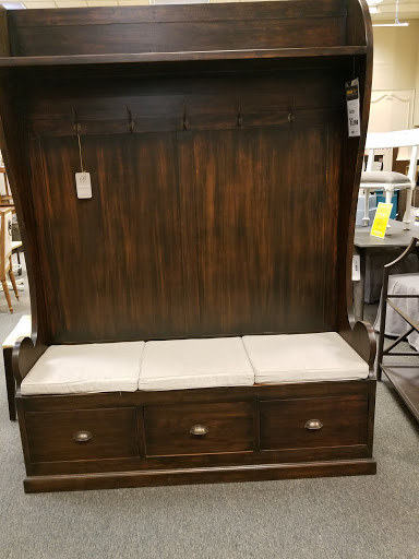 Furniture Store «The Dump Furniture Outlet», reviews and photos, 5700 NJ-42, Turnersville, NJ 08012, USA