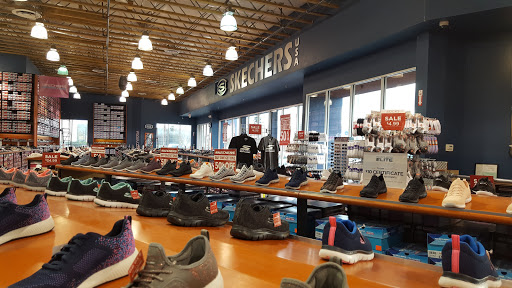 SKECHERS Warehouse Outlet