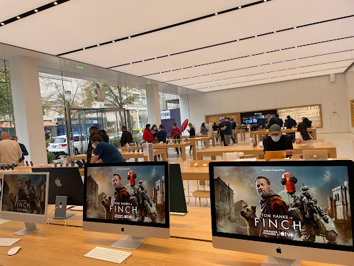 Computer Store «Apple Reston», reviews and photos, 11949 Market St, Reston, VA 20190, USA