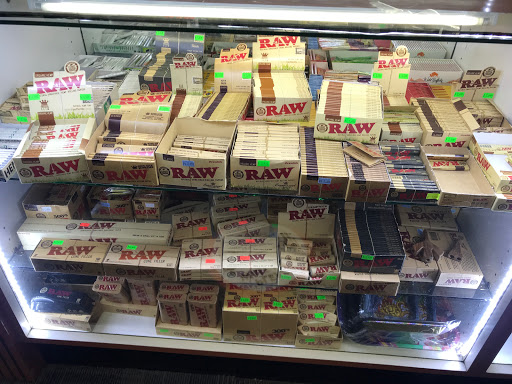 Tobacco Shop «Maryland Tobacco», reviews and photos, 1375 Maryland Ave E, St Paul, MN 55106, USA