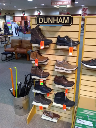 Shoe Store «Reyers Shoe Store», reviews and photos, 40 S Water Ave, Sharon, PA 16146, USA