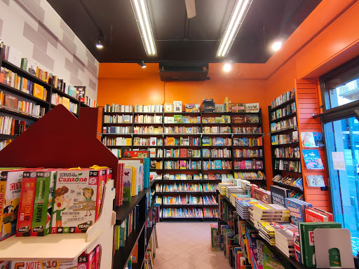Libreria Libraccio Milano - Via Arconati 16