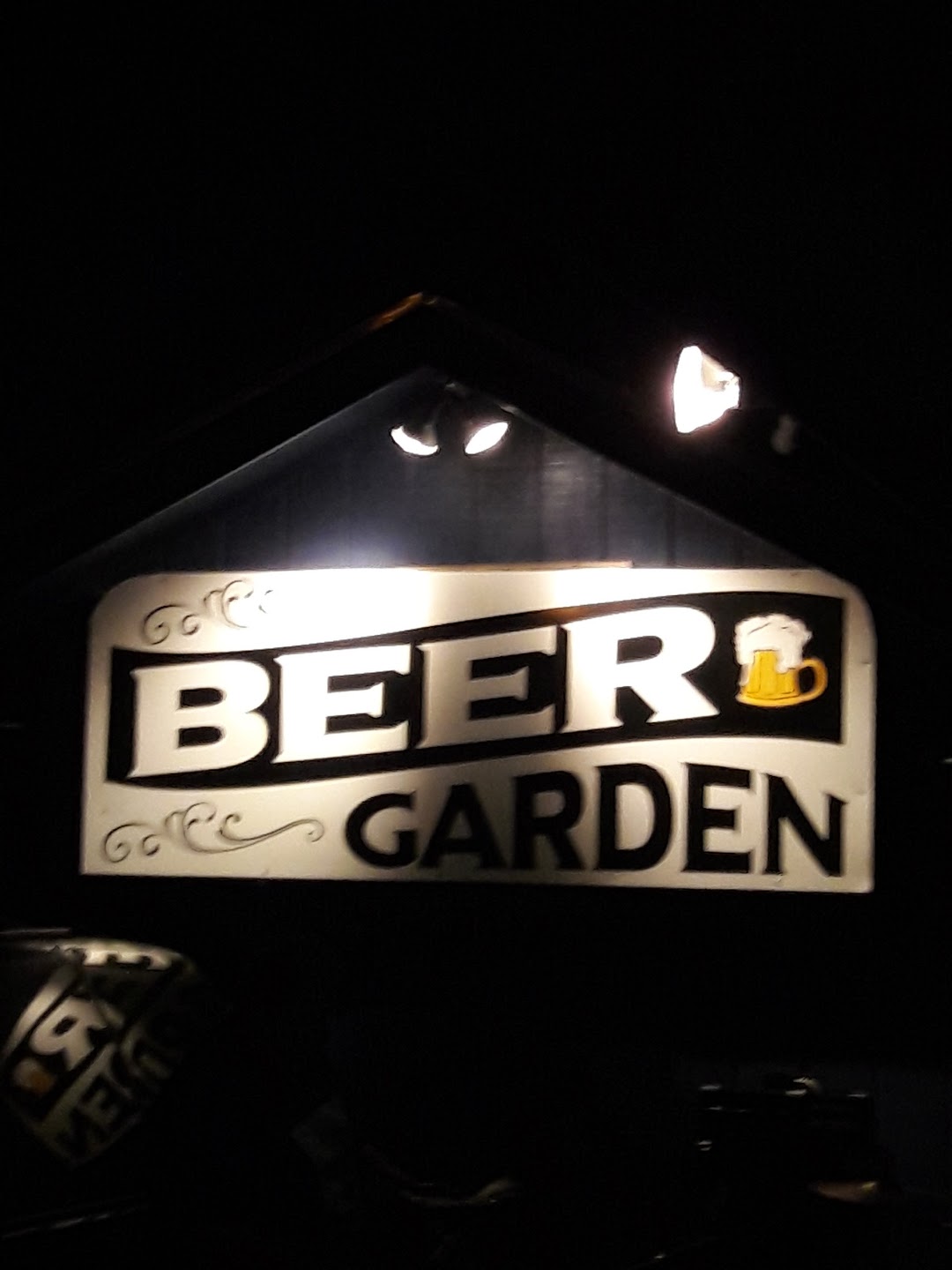 La Beer Gardens