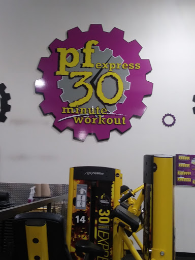 Gym «Planet Fitness», reviews and photos, 4640 W Market St #101, Greensboro, NC 27407, USA