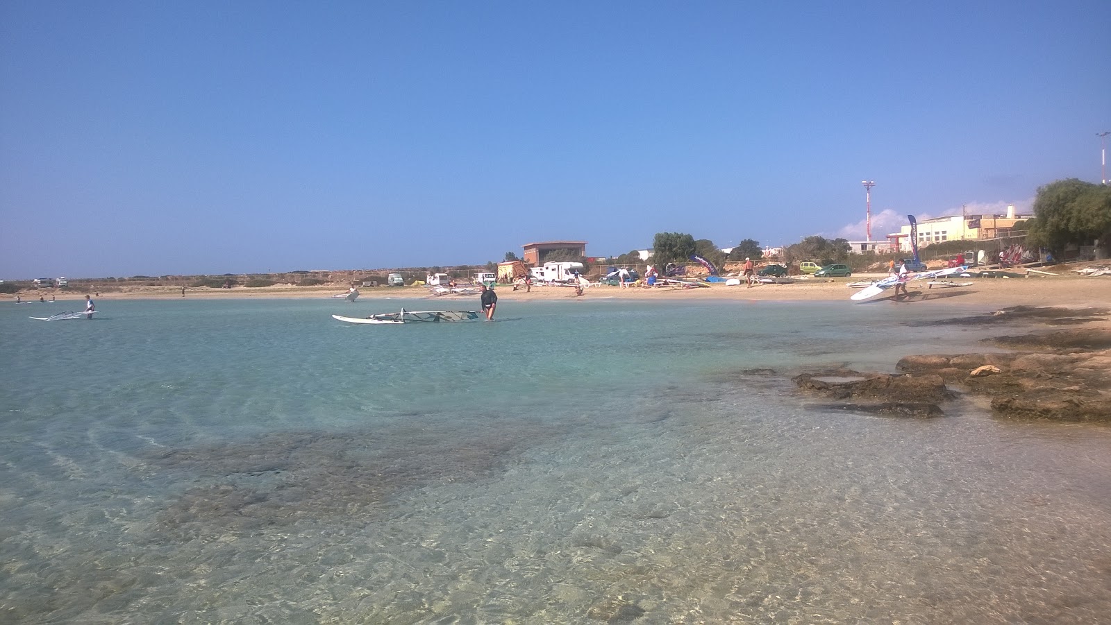Photo of Paralia Makris Gialos with very clean level of cleanliness