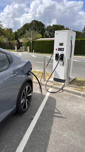 Borne de recharge de véhicules électriques Lidl Charging Station Castelnau-de-Médoc
