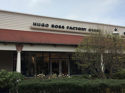 Clothing Store «Hugo Boss Factory Outlet», reviews and photos, 1 Outlet Blvd #780, Wrentham, MA 02093, USA