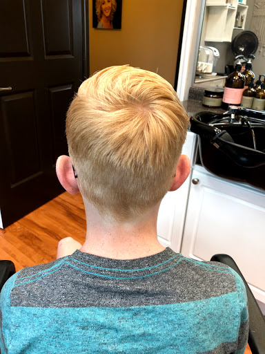 Hair Salon «Flipped Out Hair Salon», reviews and photos, 11862 Olio Rd, Fishers, IN 46037, USA