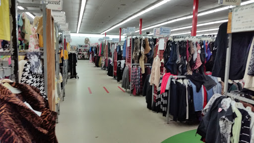 Thrift Store «Village Discount Outlet Store 12», reviews and photos, 4635 N Elston Ave, Chicago, IL 60630, USA