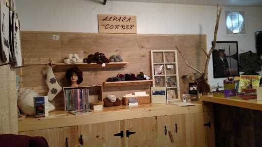 Winery «Gilmanton Winery and Restaurant», reviews and photos, 528 Meadow Pond Rd, Gilmanton, NH 03237, USA