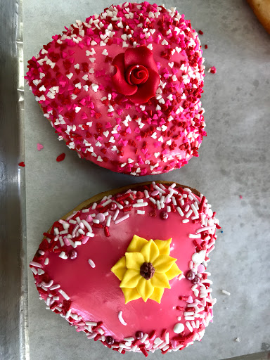 Donut Shop «Dulcet Gourmet Donut», reviews and photos, 23717 Vanowen St, Canoga Park, CA 91307, USA
