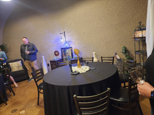 Oak Mountain Winery image