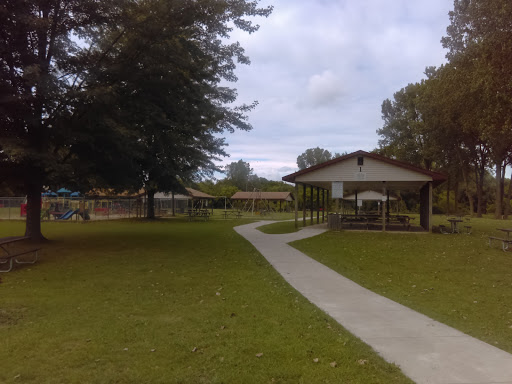 Park «Port Huron Twp Memorial Park», reviews and photos, 3344 Beach Rd, Port Huron, MI 48060, USA