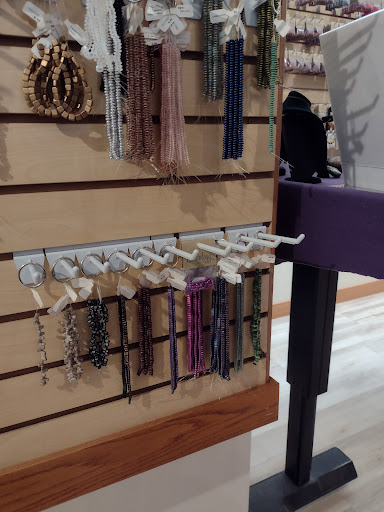 Bead Store «Beadology Iowa», reviews and photos, 220 E Washington St, Iowa City, IA 52240, USA
