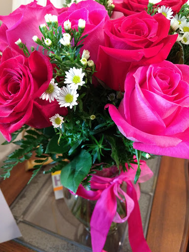 Florist «Viviano Flower Shop», reviews and photos, 49970 Gratiot Ave, New Baltimore, MI 48051, USA