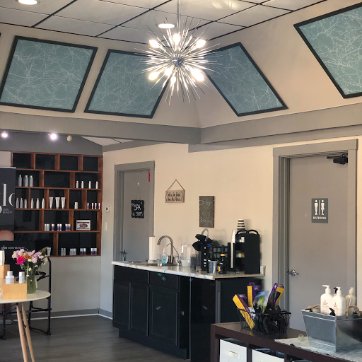 Beauty Salon «Snips Salon & Spa», reviews and photos, 5731 E Washington St, Indianapolis, IN 46219, USA