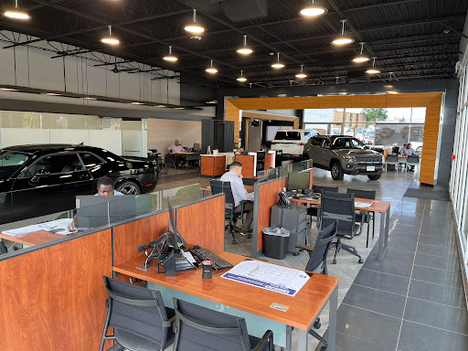 Car Dealer «Elmwood Chrysler Dodge Jeep Ram», reviews and photos, 625 Taunton Ave, East Providence, RI 02914, USA