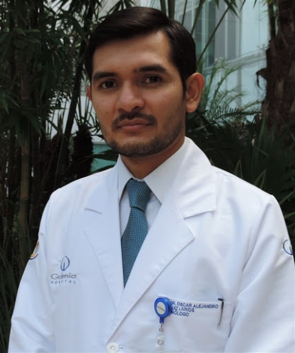 Dr. Oscar Alejandro Ruiz Larios, Urólogo