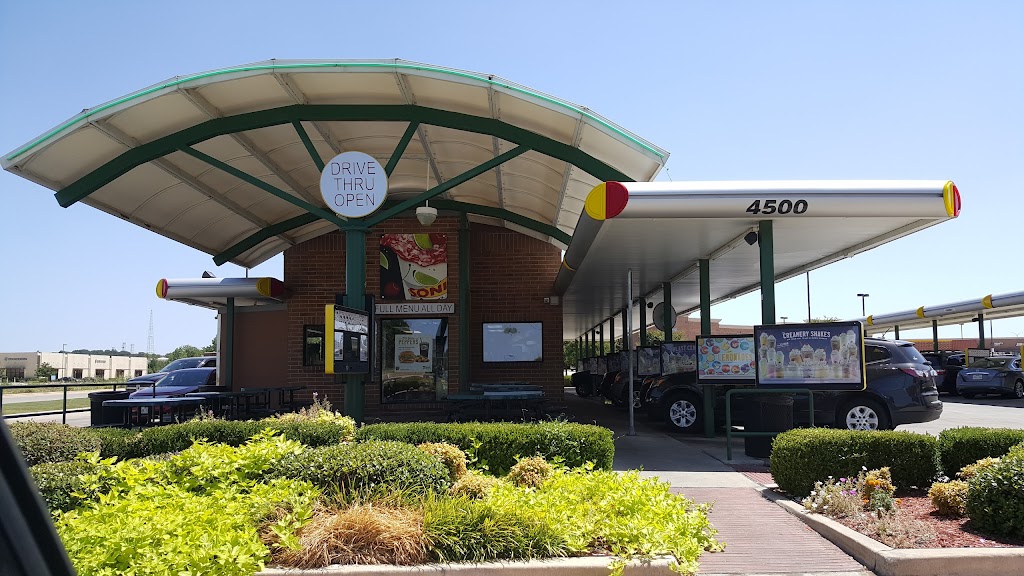 Sonic Drive-In 76244