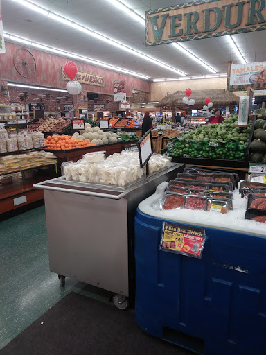 Grocery Store «Northgate Gonzalez Markets», reviews and photos, 2633 Santa Ana St, South Gate, CA 90280, USA