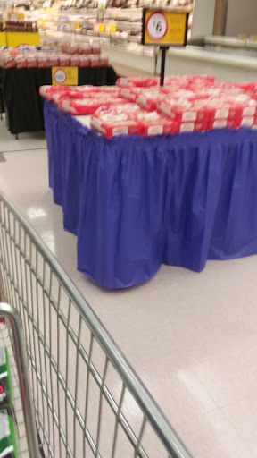 Grocery Store «Winn-Dixie», reviews and photos, 729 W Base St, Madison, FL 32340, USA