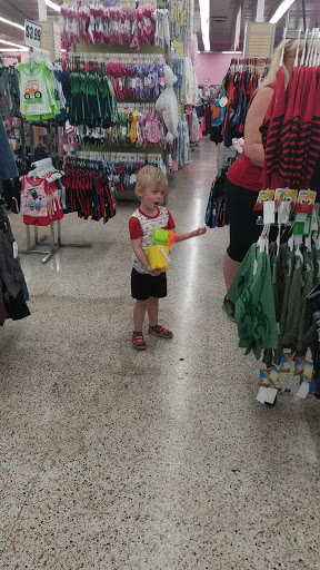 Discount Store «Fallas Discount Stores», reviews and photos, 19719 Sherman Way, Winnetka, CA 91306, USA