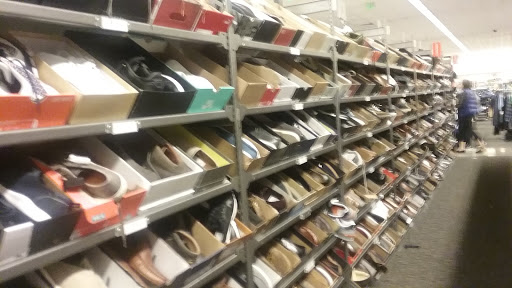 Department Store «Nordstrom Rack Glendale Fashion Center», reviews and photos, 227 N Glendale Ave, Glendale, CA 91206, USA