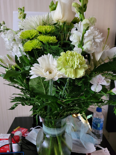 Florist «Soukal Floral Co. & Greenhouses», reviews and photos, 6118 S Archer Ave, Chicago, IL 60638, USA