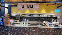Atmosphère du Restaurant de type buffet Le buffet marché à Les Trois-Moutiers - n°2