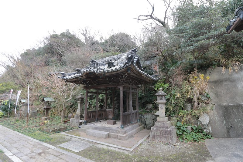 泉蔵院